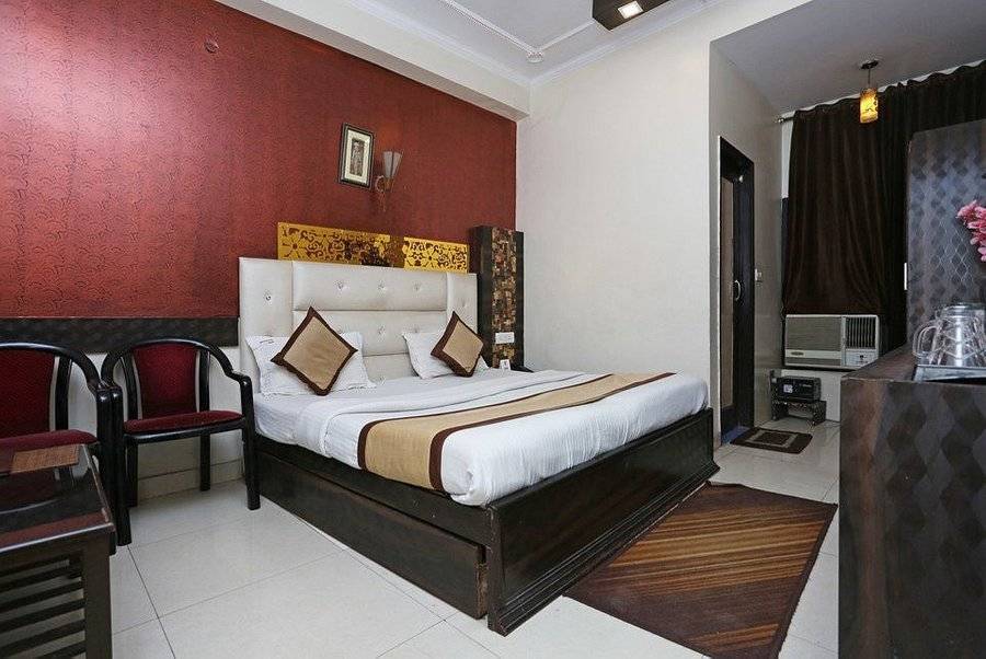 Гоа — жилье hotel shanti palace в нью-дели mahipalpur