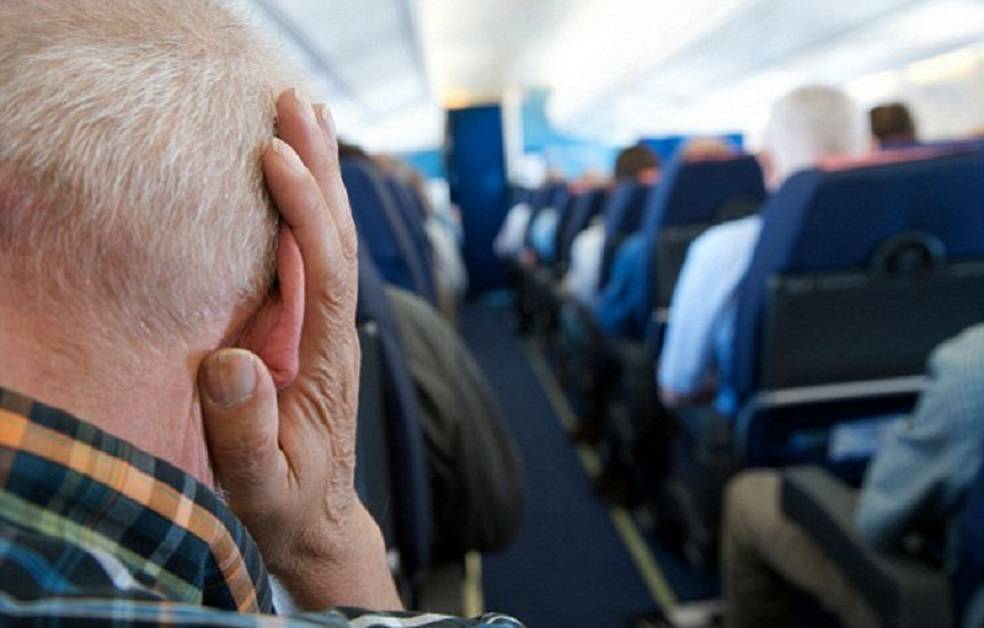 Почему заложило уши после самолета: что делать, чтобы не болели