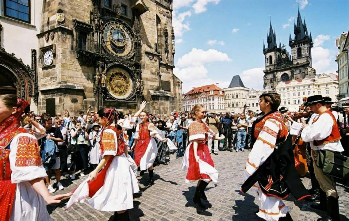 Население Польши Чехии и Словакии. Население Чехии. Традиции Чехии. Национальная культура Чехии.
