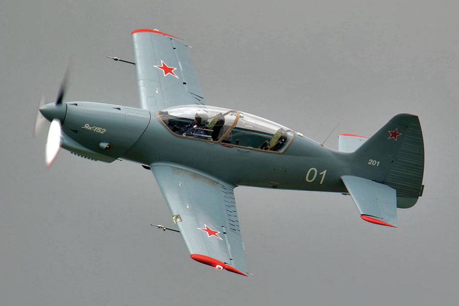✅ як-152, технические характеристики учебно-тренировочного самолета, стоимость машины, кабина и двигатель, полет и посадка, история появления - ligastrelkov.ru