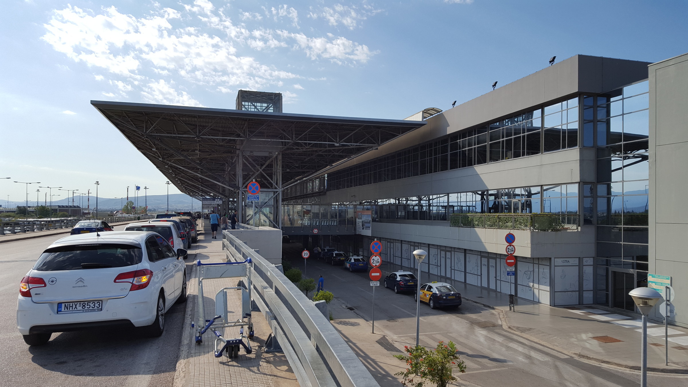 Аэропорт салоники: онлайн-табло вылета и прилета