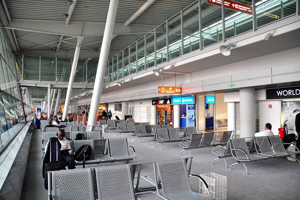 Аэропорт варшавы имени фредерика шопена — онлайн-табло прилета и вылета, схема аэропорта, как доехать, отели рядом