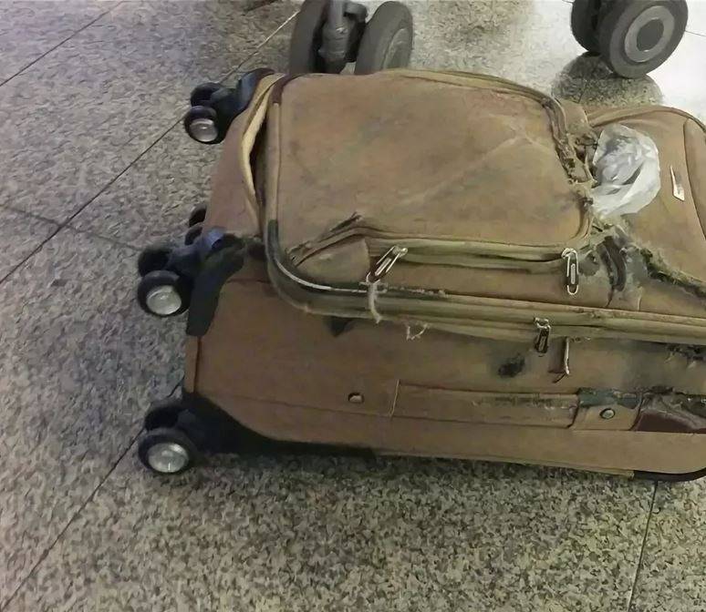 Что делать, если в аэропорту сломали чемодан (коляску)? — куда звонить или справочник полезных телефонов.