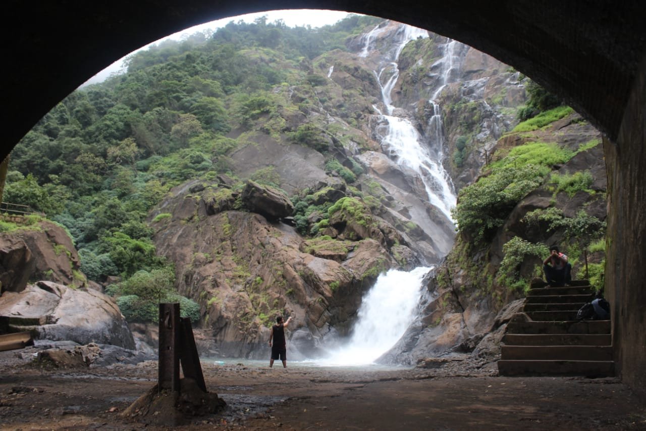 Водопад дудхсагар