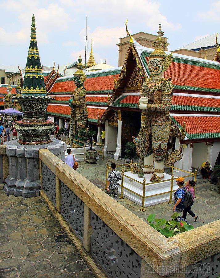 Королевский дворец и храм изумрудного будды в бангкоке: фото, видео, как добраться - 2023