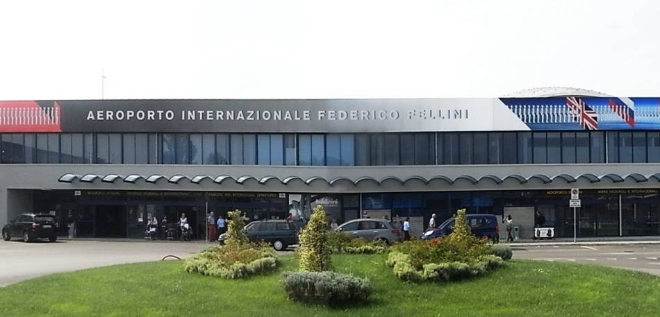 Аэропорт римини (италия), узнать расписание на самолет из аэропорта римини, онлайн табло прилета и вылета