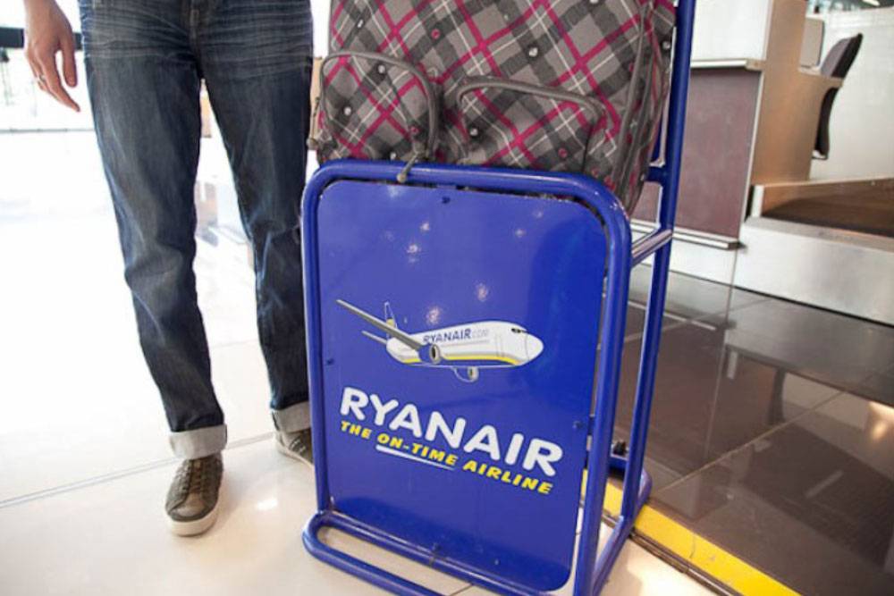 Авиакомпания ryanair: правила и нормы провоза багажа - наш багаж