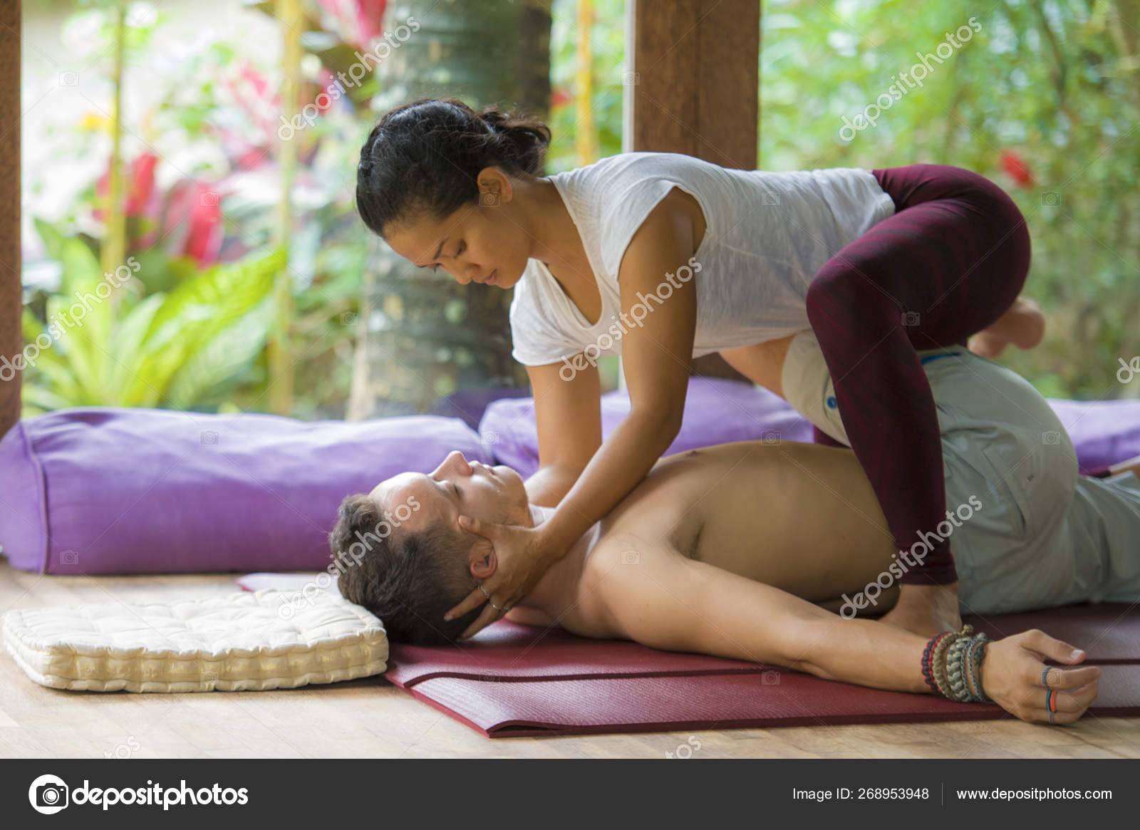 Тайский массаж для мужчин в Тайланде