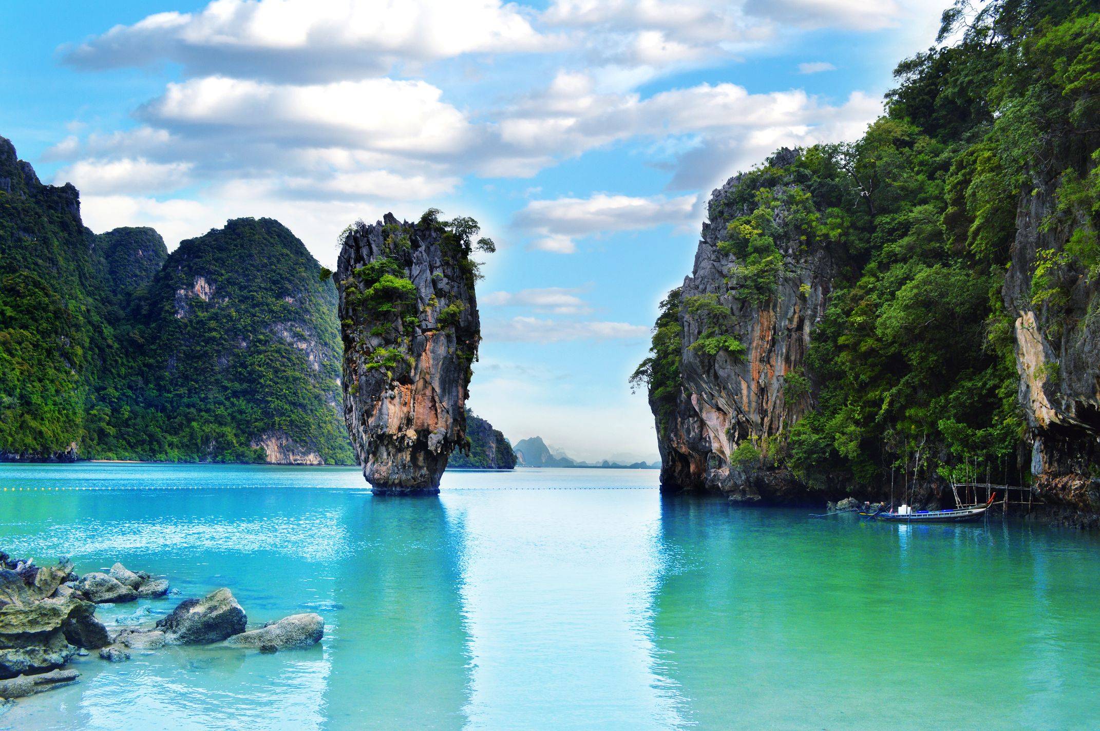 Какое море на пхукете в таиланде?