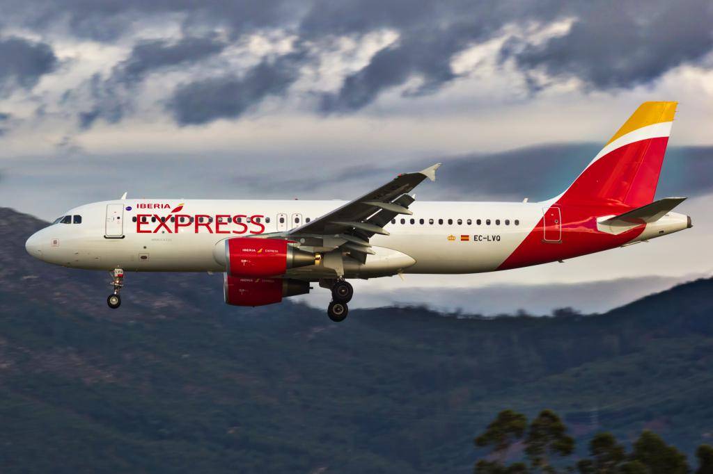 Iberia airlines phone number, official contacts & emails