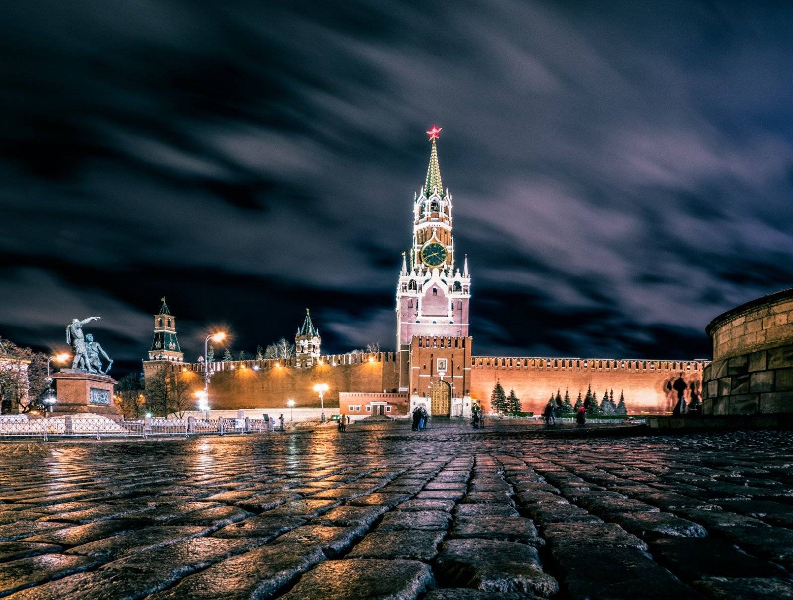 Знаменитые кремли москвы и подмосковья | россия | россия