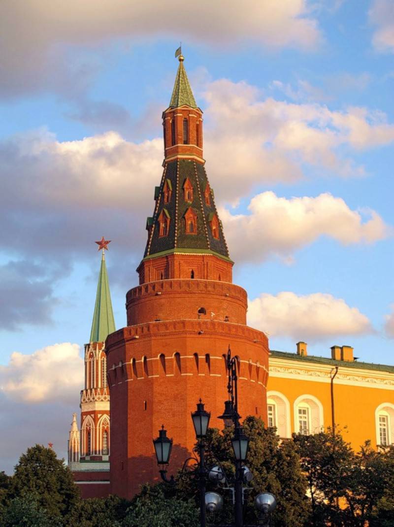 Главные достопримечательности московского кремля