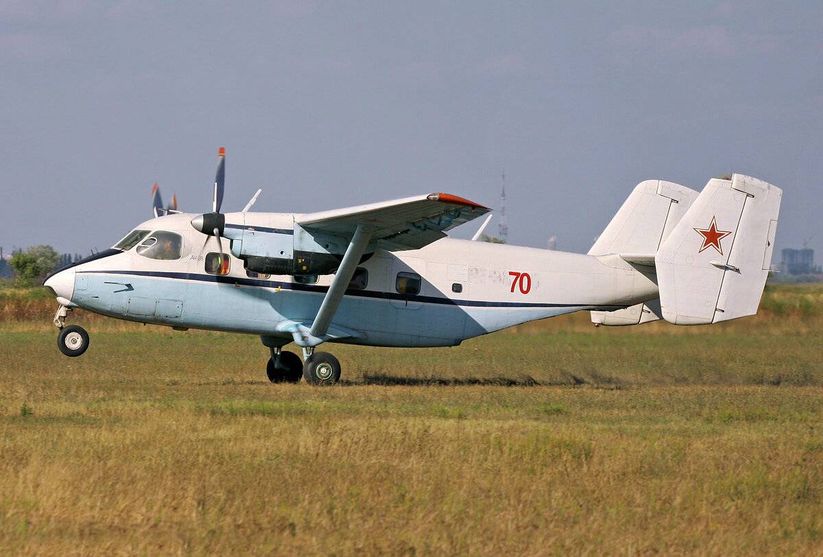Антонов ан-28. фото. видео. схема салона. характеристики. отзывы.
