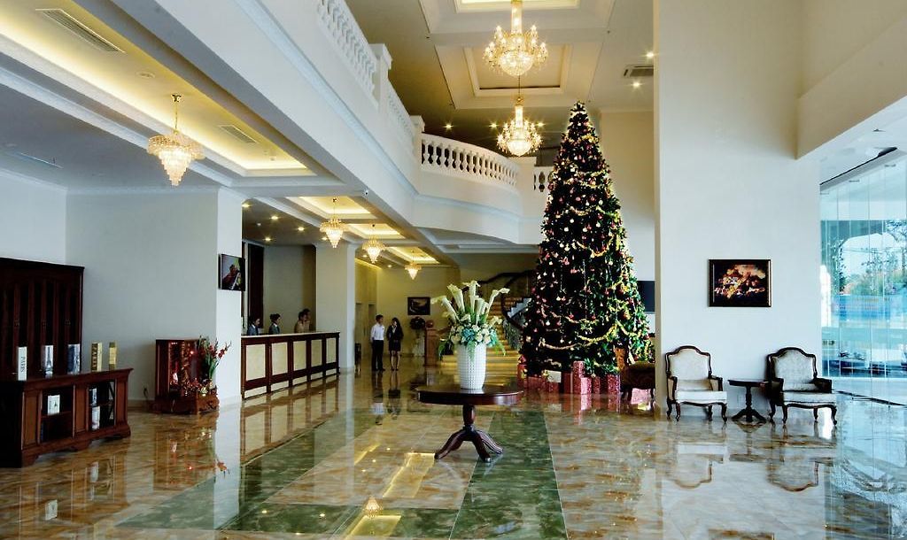 Отель nha trang palace hotel в нячанге