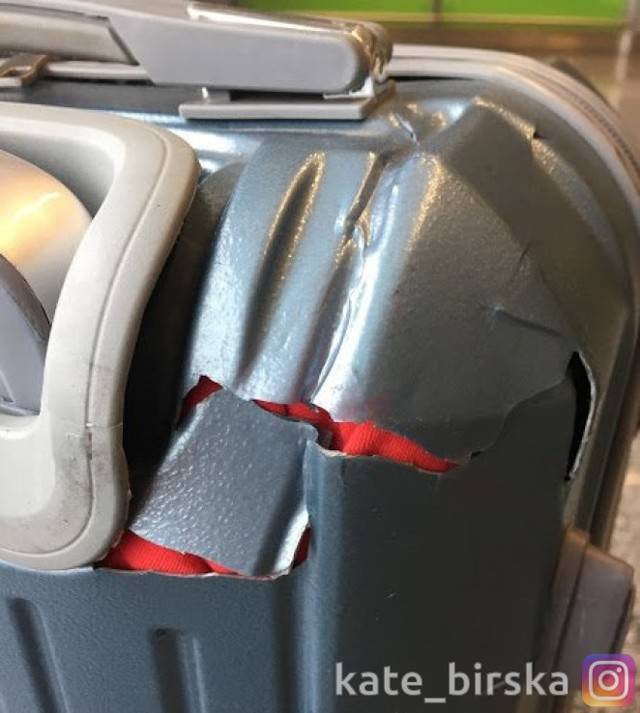 Что происходит с чемоданом в аэропорту после того, как вы сдали его в багаж