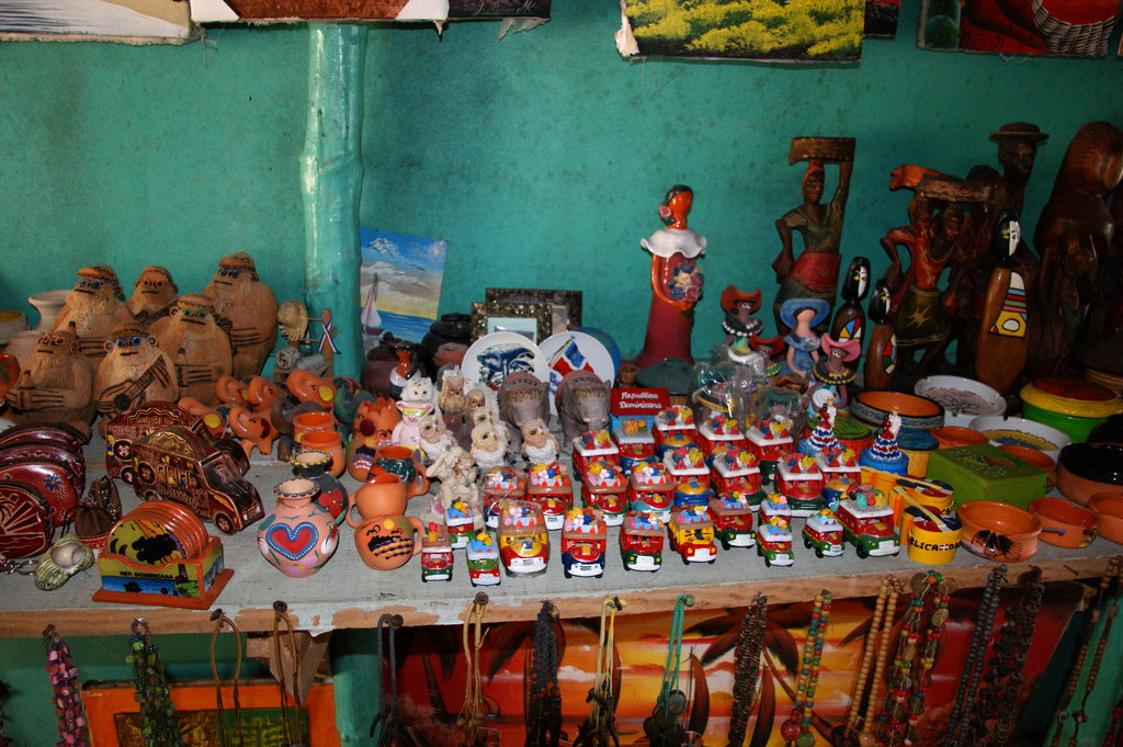 Что можно привезти из доминиканы: сувениры и подарки