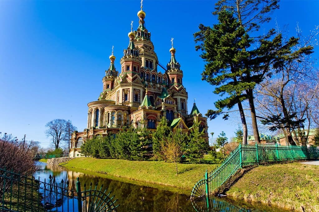 Церковь петра и павла в большом петергофском дворце