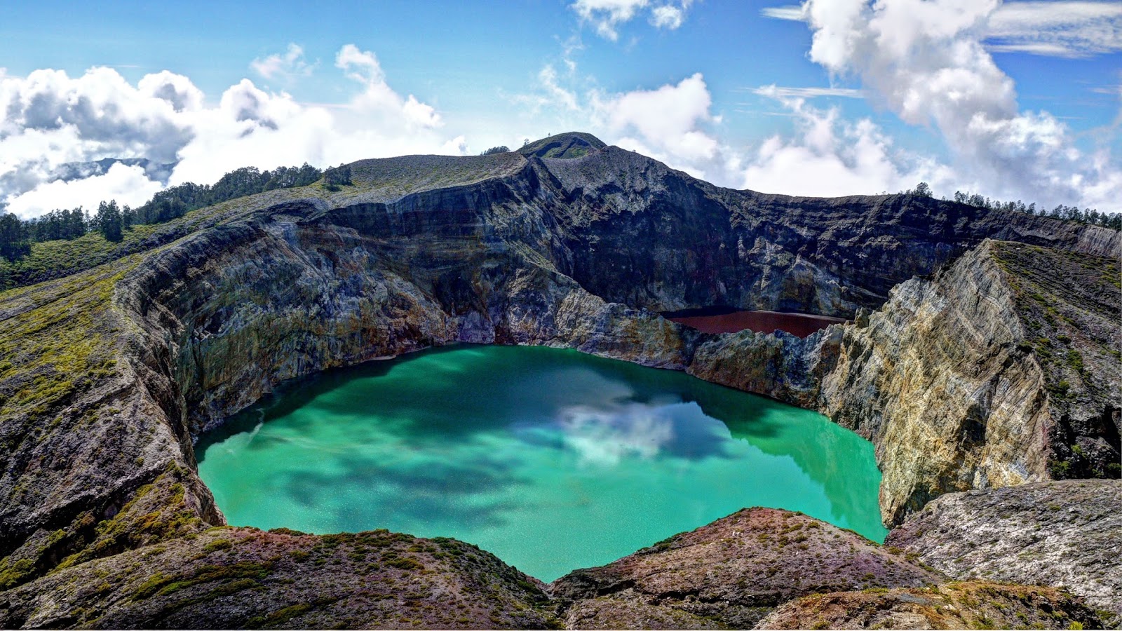Разноцветные озера вулкана келимуту, индонезия  — муза нашего двора (виктор савостьянов) — newsland
