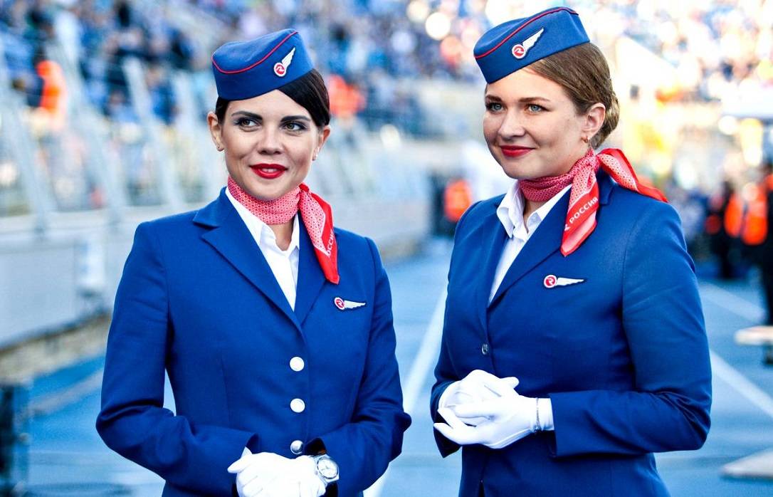 Сколько на самом деле получают стюардессы в россии