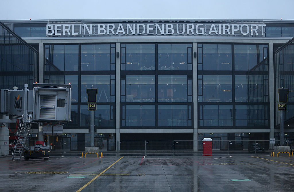 Аэропорт берлин-шёнефельд, как добраться и схема