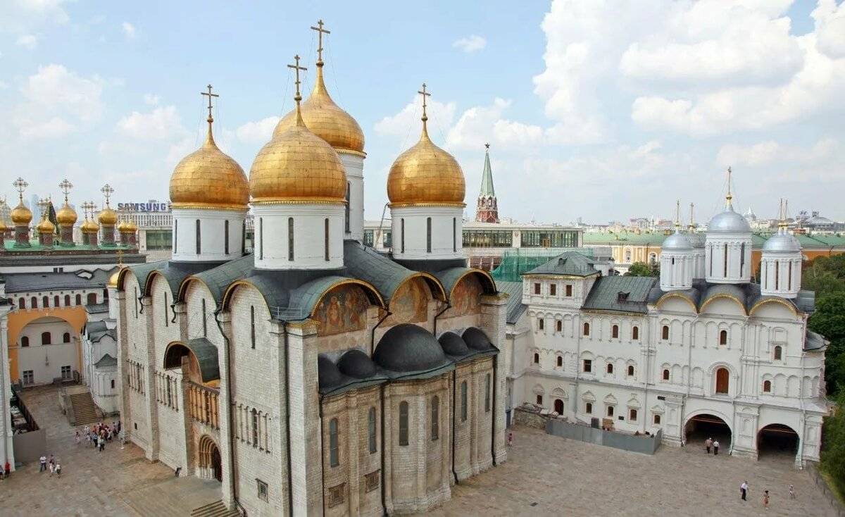 Кремль – главная достопримечательность москвы