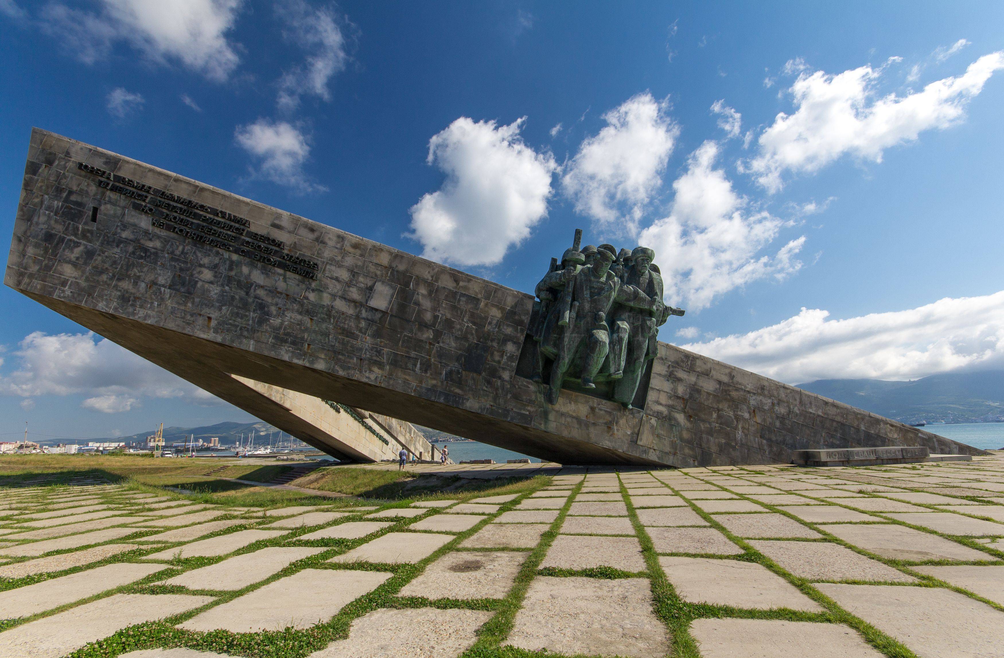 Памятник «расстрелянный вагон» (мемориал «рубеж обороны»), новороссийск. история, фото, как добраться — туристер.ру