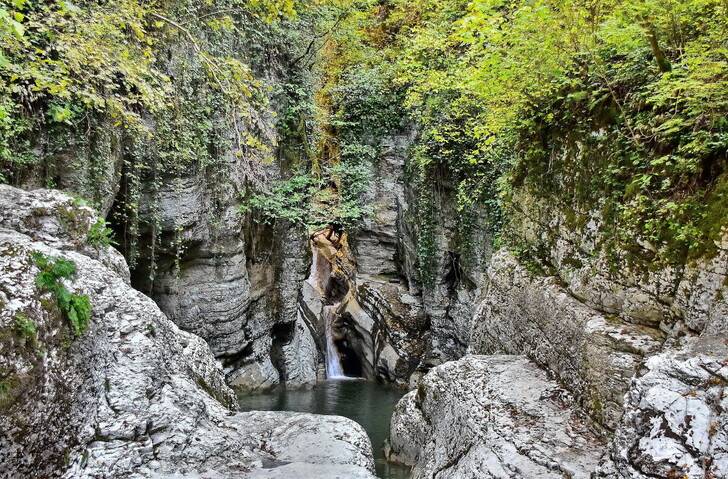 Агурские водопады в сочи: как добраться