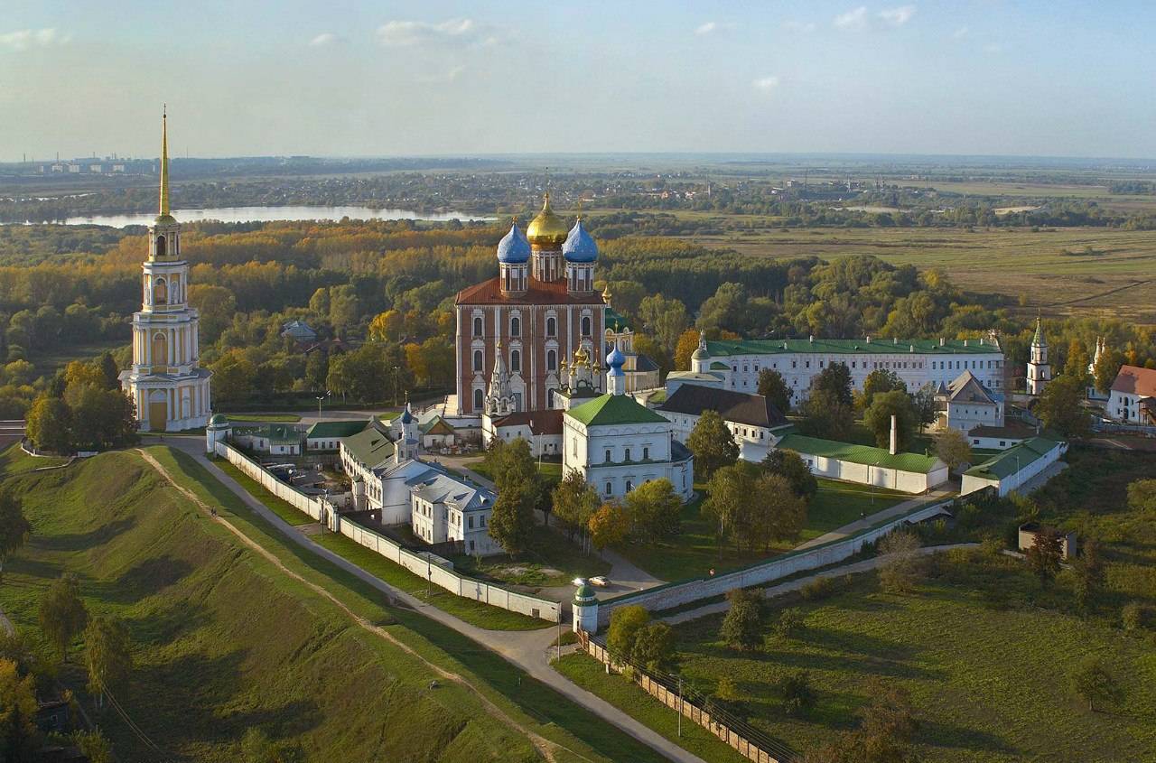 Рязанский кремль: храм. музей. место для прогулок