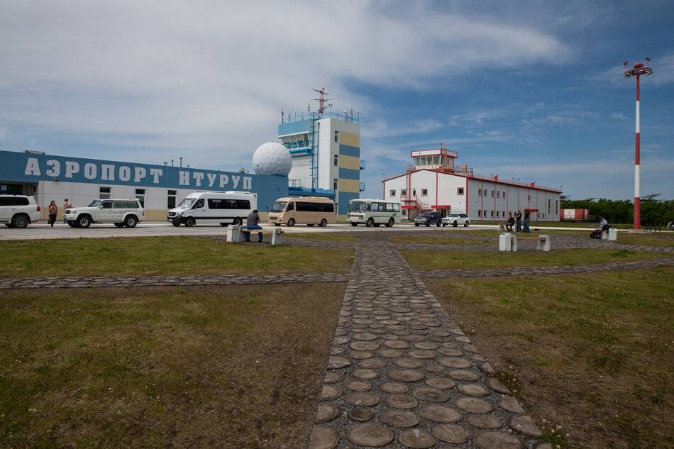 Аэропорт южно-курильск (менделеево). информация, билеты, онлайн табло.