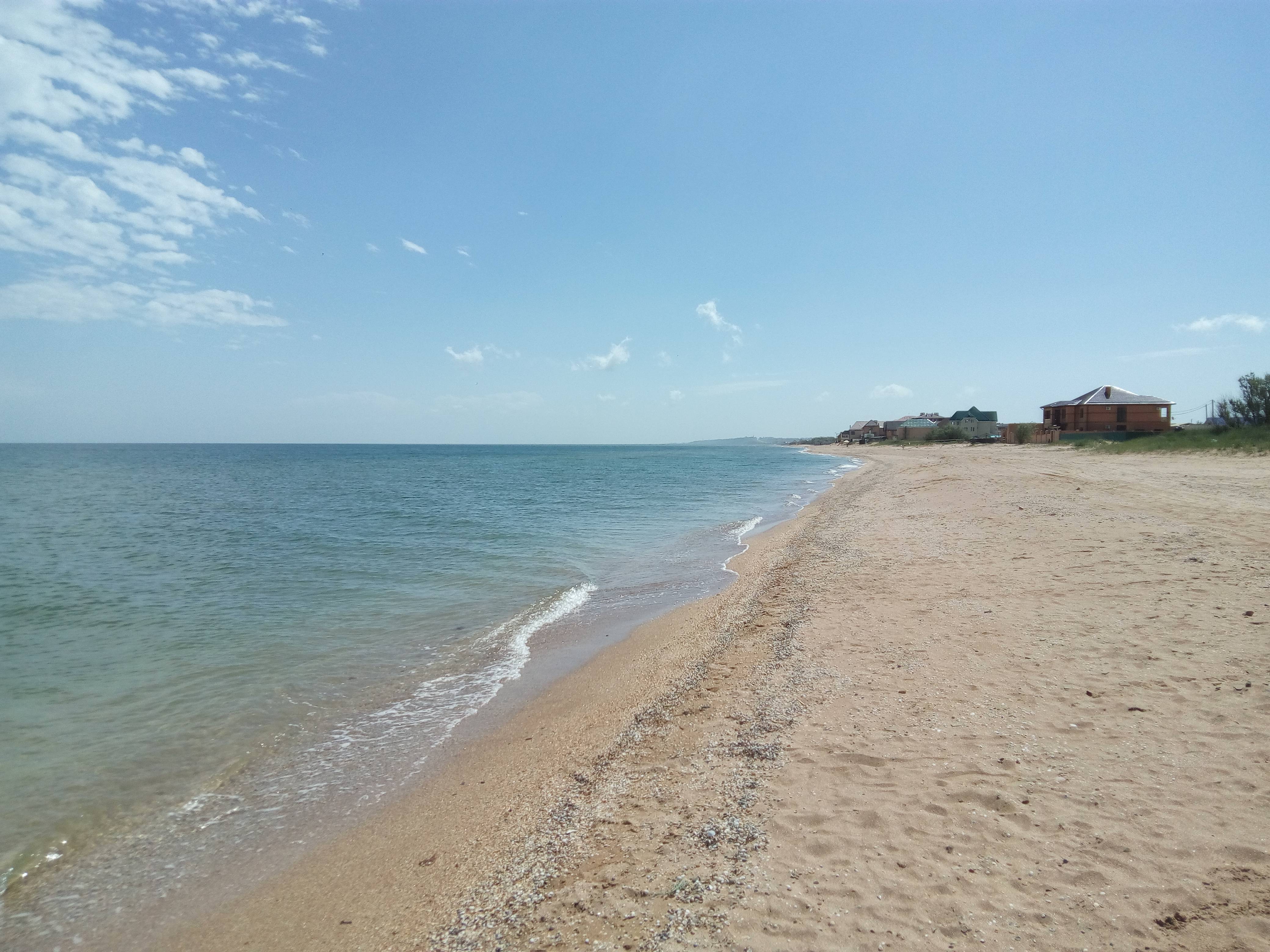 Пляжи тамани. Поселок Сенной Тамань. Сенной Азовское море. Азовское море Тамань. Тамань Краснодарский край море.