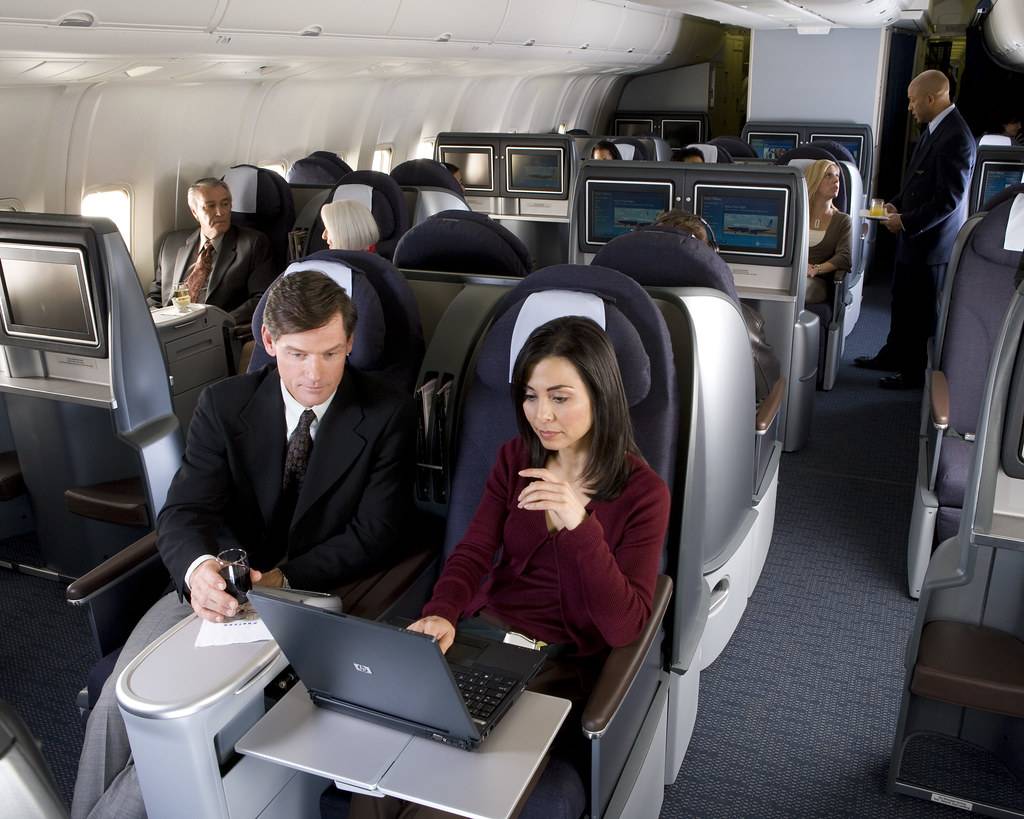 Чем отличается бизнес-класс от эконом-класса в самолете