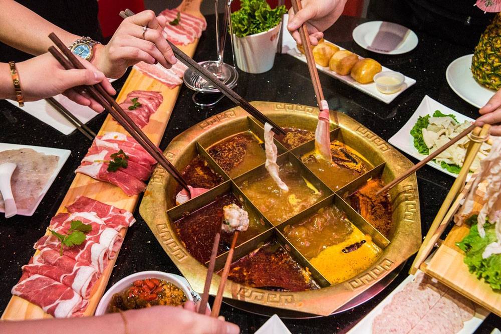 Китайская кухня и еда, национальные блюда, традиционное меню фото